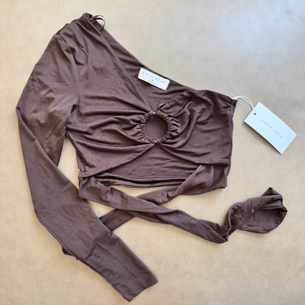 NWT Ei8th Hour One-Shoulder Crop - size 4 US